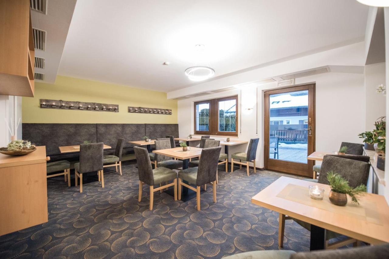 Apparthotel Feldhof - Living And Bistro Deutschnofen Buitenkant foto